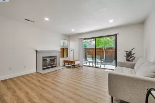 Photo #5: 41108924 Listing