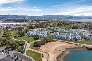 Photo #2: 41108935 Listing 