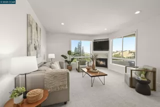 Photo #6: 41108939 Listing