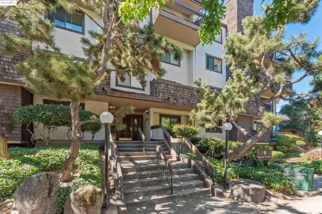 MLS: 41108959 Condo For Sale