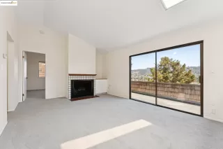 Photo #5: 41108989 Listing