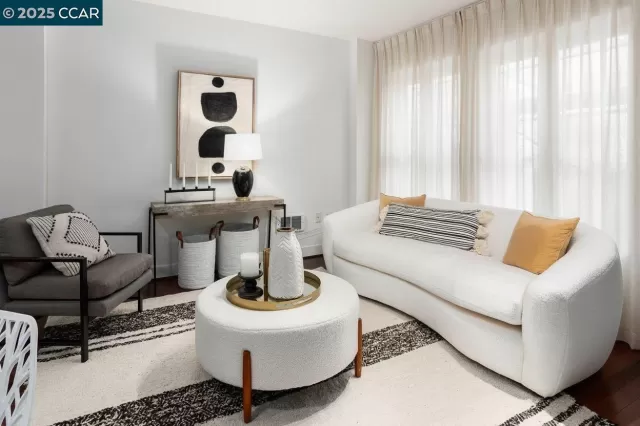 MLS: 41109078 Condo For Sale