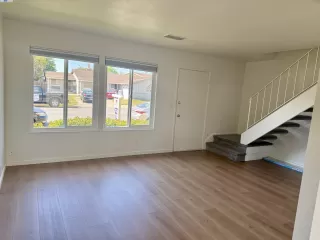 Photo #2: 41109196 Listing 