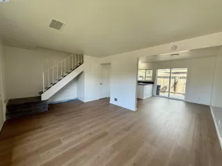 Photo #5: 41109196 Listing 