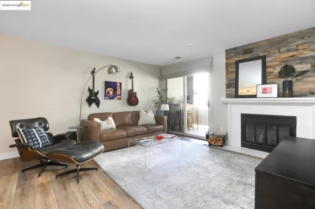 MLS: 41109198 Condo For Sale