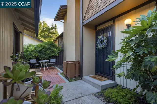 MLS: 41109215 Condo For Sale