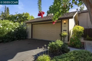 Photo #2: 41109215 Listing