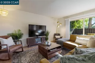 Photo #3: 41109215 Listing