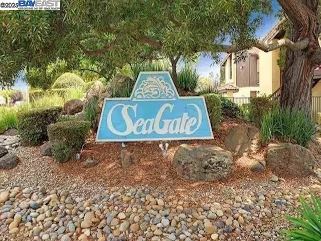 MLS: 41109220 Condo For Sale