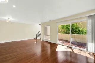 Photo #5: 41109222 Listing 