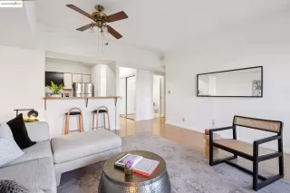 Photo #5: 41109235 Listing 