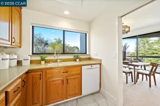 Photo #6: 41109354 Listing 