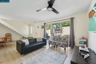 Photo #5: 41109361 Listing 