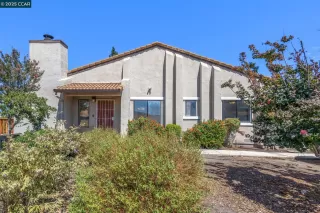 Browse active condo listings in SUMMIT VIEW