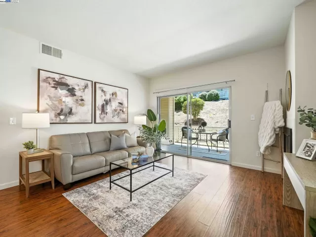 MLS: 41109392 Condo For Sale