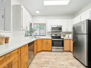 Photo #1: 41109392 Listing 