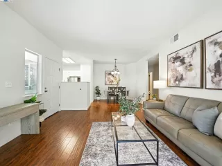 Photo #5: 41109392 Listing 