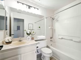 Photo #6: 41109392 Listing 