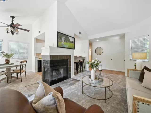 MLS: 41109393 Condo For Sale
