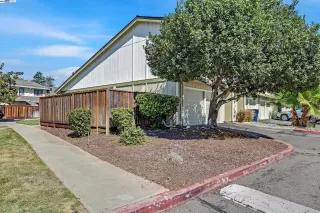 Photo #2: 41109416 Listing