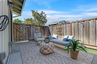 Photo #5: 41109416 Listing