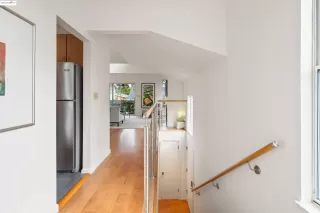 Photo #5: 41109417 Listing