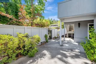 Photo #5: 41109454 Listing 