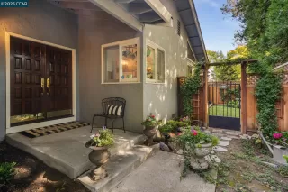 CROW CANYON COUNTRY CLUB Condos for Sale