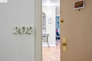 Photo #2: 41109514 Listing