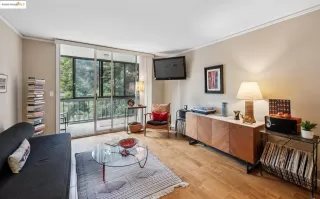 Photo #6: 41109514 Listing