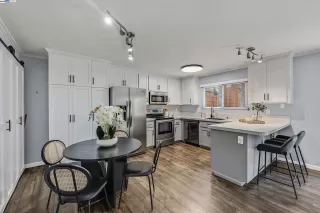 Photo #4: 41109569 Listing