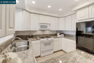 Photo #5: 41109579 Listing