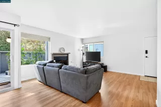 Photo #5: 41109594 Listing