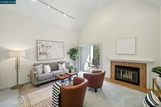 Photo #2: 41109598 Listing