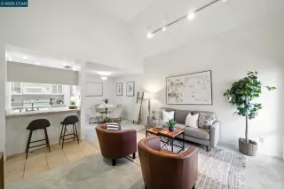 Photo #4: 41109598 Listing