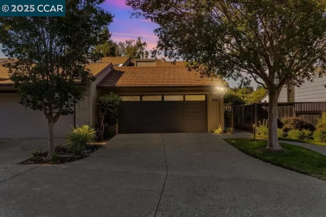 MLS: 41109661 Condo For Sale