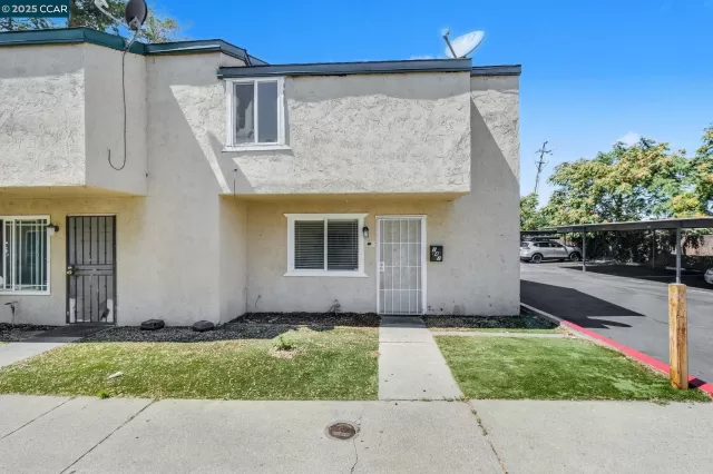 MLS: 41109668 Condo For Sale