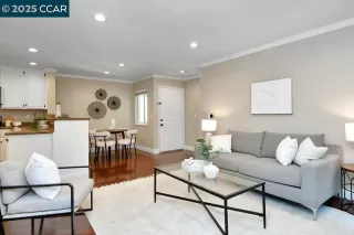 Photo #4: 41109669 Listing