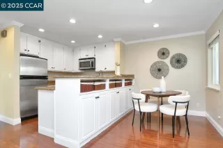 Photo #5: 41109669 Listing