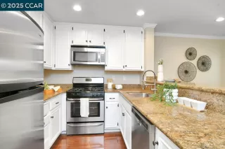 Photo #6: 41109669 Listing