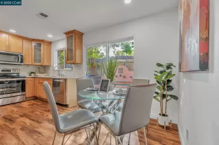 Photo #5: 41109753 Listing