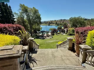 Photo #2: 41109758 Listing
