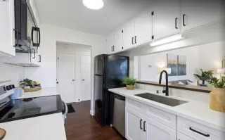 Photo #6: 41109795 Listing