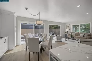 Photo #6: 41109805 Listing 