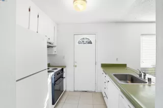 Photo #5: 41109817 Listing 