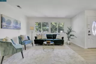 Photo #5: 41109821 Listing 