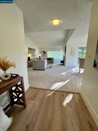 Photo #1: 41109838 Listing