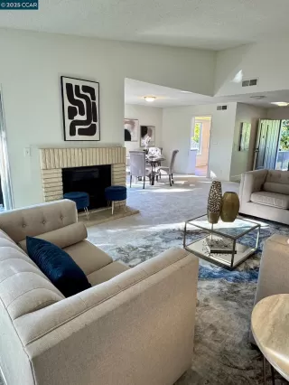 Photo #6: 41109838 Listing