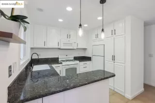 Photo #5: 41109853 Listing