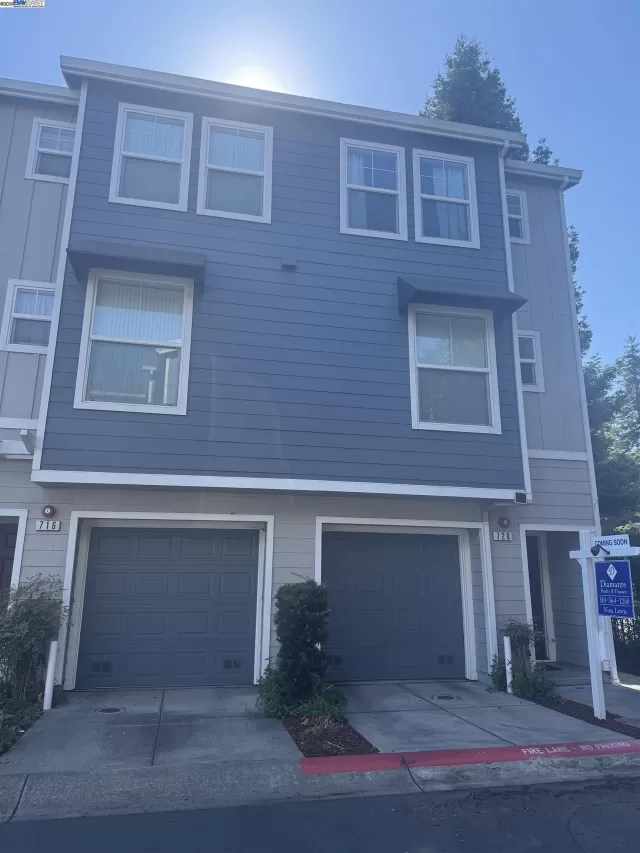 MLS: 41109937 Condo For Sale